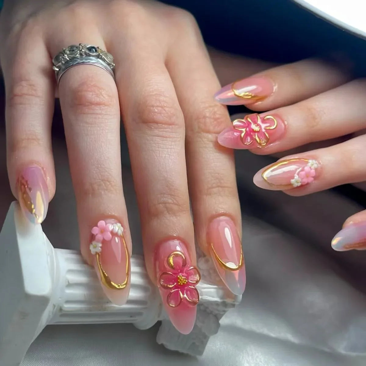 Cyflymder  24pcs Pink Flower Almond Press on Nails Summer False Nails Wearable Stick-on Nails Fake Nail Uñas Postizas Накладные Ногти 네일팁